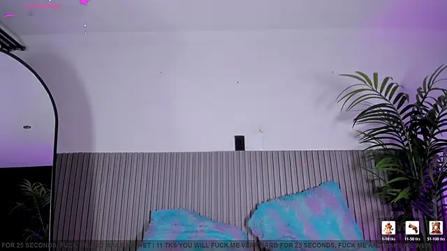 valentina lux online show from 03/17/26, 07:17