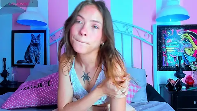 Liah Grey8 online show from 12/28/24, 09:08