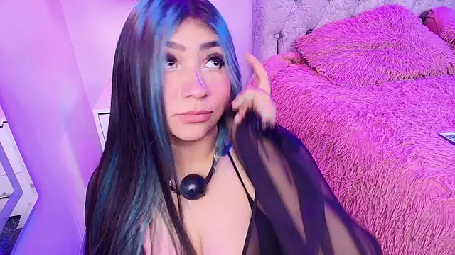 Snapshot of Salem_skyler_ chatting on 01/10/26, 03:52 Salem skyler online show from 01/10/26, 03:52