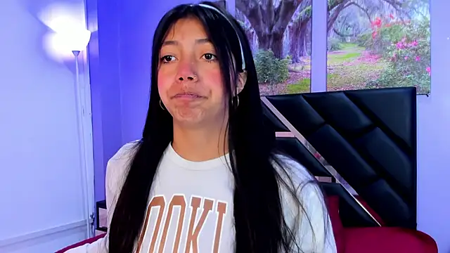 KimberlyVillaLobos online show from 10/08/25, 12:36