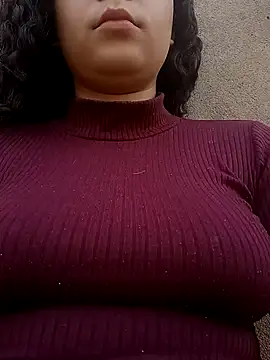 Snapshot of Jujuuu0f chatting on 10/04/25, 07:01 Jujuuu0f online show from 10/04/25, 07:01