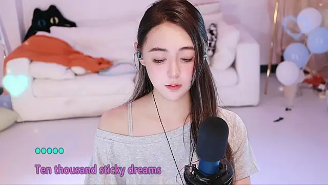 Snapshot of Roseonly_ chatting on 04/06/26, 04:46 Roseonly online show from 04/06/26, 04:46