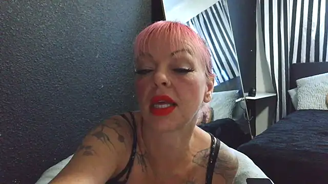 rileyraerhoads online show from 09/30/25, 05:07