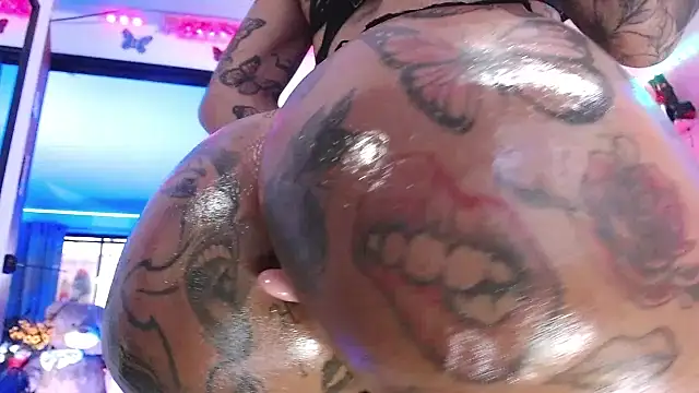 goddess BigassCock online show from 04/25/26, 08:17