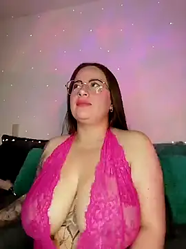 soofy   online show from 10/17/25, 03:53