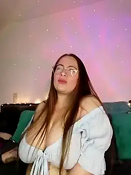 soofy   online show from 11/11/25, 02:33