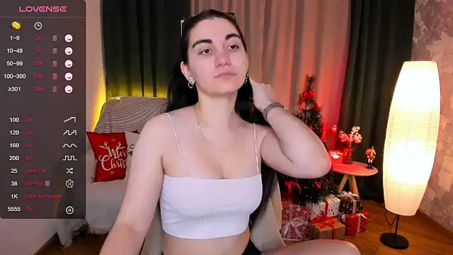 hannacheekss  online show from 12/16/24, 02:57