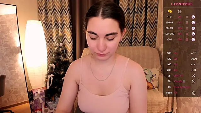 hannacheekss  online show from 12/21/24, 05:03