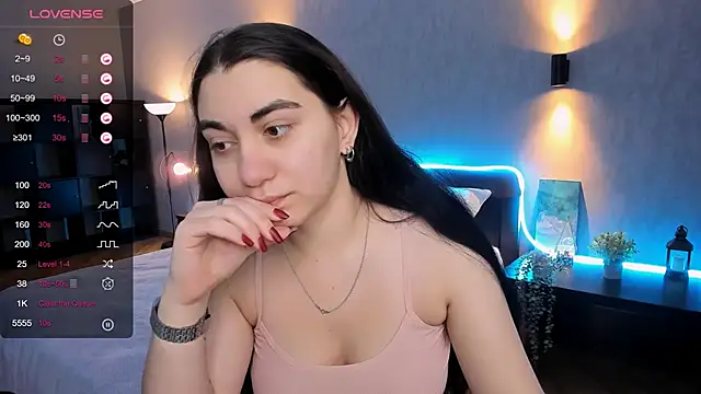 hannacheekss  online show from 01/10/25, 01:53