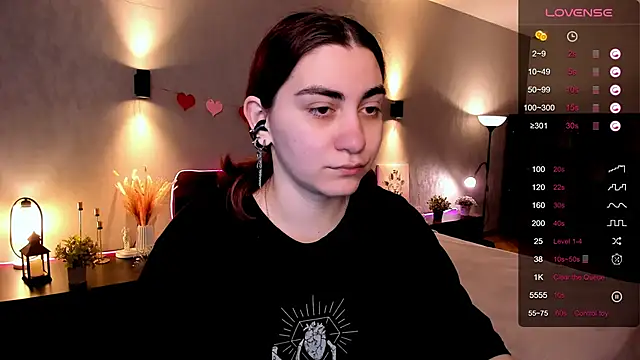 hannacheekss  online show from 10/02/25, 01:56