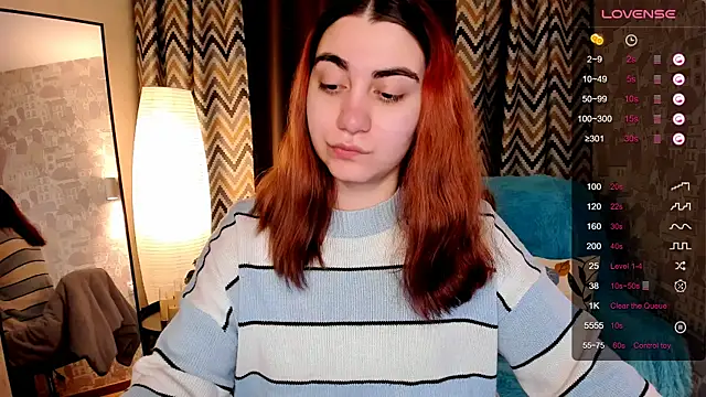 hannacheekss  online show from 11/18/25, 02:06