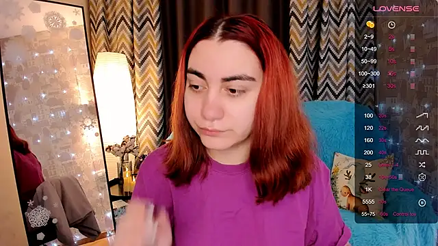 hannacheekss  online show from 12/17/25, 02:06