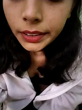 Snapshot of Sexy_Mushroom chatting on 12/13/25, 08:47 Sexy Mushroom online show from 12/13/25, 08:47