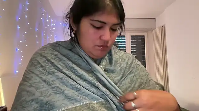 Snapshot of MashaCL chatting on 03/21/26, 04:43 MashaCL online show from 03/21/26, 04:43