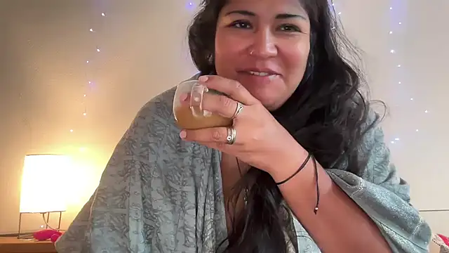 Snapshot of MashaCL chatting on 04/13/26, 08:42 MashaCL online show from 04/13/26, 08:42