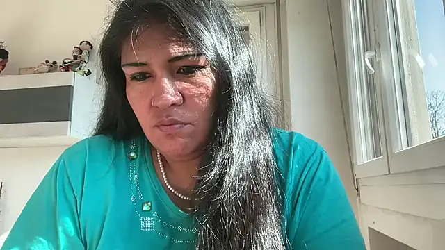 Snapshot of MashaCL chatting on 04/16/26, 07:42 MashaCL online show from 04/16/26, 07:42