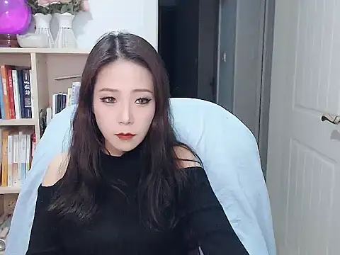 Snapshot of SuSushi728 chatting on 02/04/26, 04:02 SuSushi728 online show from 02/04/26, 04:02