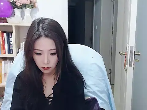 Snapshot of SuSushi728 chatting on 02/14/26, 04:37 SuSushi728 online show from 02/14/26, 04:37