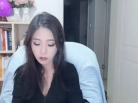 Snapshot of SuSushi728 chatting on 02/15/26, 04:14 SuSushi728 online show from 02/15/26, 04:14