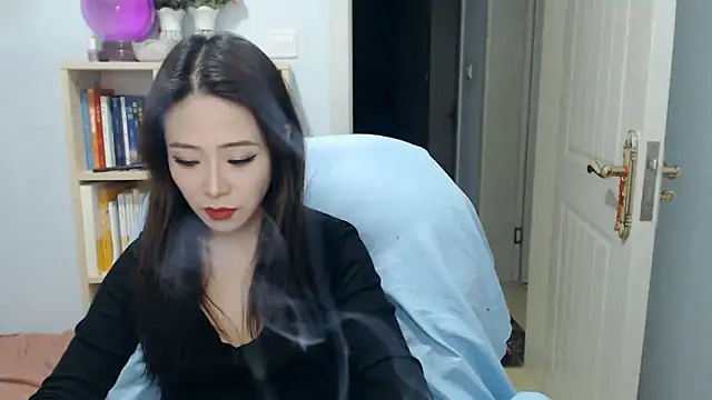 Snapshot of SuSushi728 chatting on 03/12/26, 04:24 SuSushi728 online show from 03/12/26, 04:24