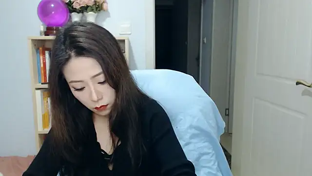 Snapshot of SuSushi728 chatting on 03/17/26, 04:10 SuSushi728 online show from 03/17/26, 04:10