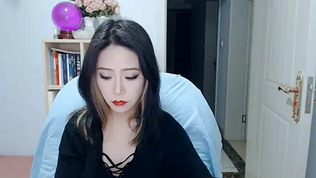 Snapshot of SuSushi728 chatting on 05/01/26, 03:49 SuSushi728 online show from 05/01/26, 03:49