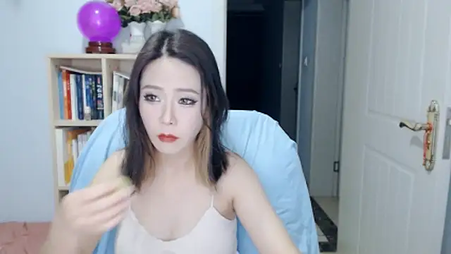 Snapshot of SuSushi728 chatting on 05/31/26, 04:03 SuSushi728 online show from 05/31/26, 04:03