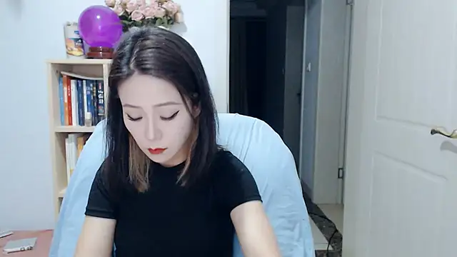 Snapshot of SuSushi728 chatting on 06/26/26, 04:00 SuSushi728 online show from 06/26/26, 04:00