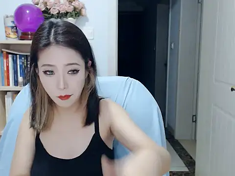 Snapshot of SuSushi728 chatting on 06/28/26, 04:13 SuSushi728 online show from 06/28/26, 04:13