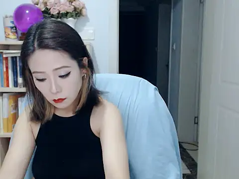 Snapshot of SuSushi728 chatting on 07/05/26, 04:25 SuSushi728 online show from 07/05/26, 04:25