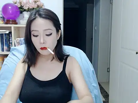 Snapshot of SuSushi728 chatting on 07/18/26, 04:00 SuSushi728 online show from 07/18/26, 04:00