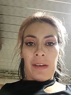 Snapshot of Tefannyy_ chatting on 02/06/26, 01:43 Tefannyy online show from 02/06/26, 01:43