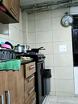 Snapshot of Tefannyy_ chatting on 02/18/26, 10:11 Tefannyy online show from 02/18/26, 10:11