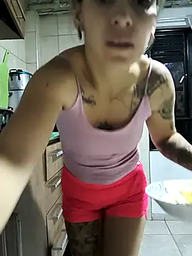 Snapshot of Tefannyy_ chatting on 02/27/26, 10:48 Tefannyy online show from 02/27/26, 10:48