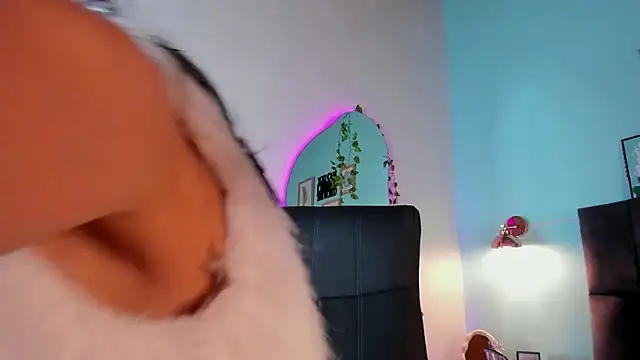 ChanelAdamss  online show from 03/19/25, 08:23