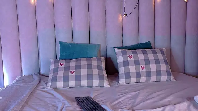 ChanelAdamss  online show from 10/02/25, 03:02