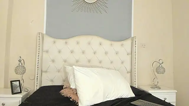 Ambar Collingg online show from 03/03/25, 04:14