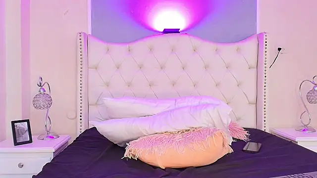 Ambar Collingg online show from 03/15/25, 10:03