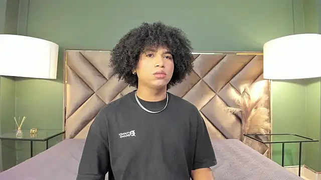 Ambar Collingg online show from 09/29/25, 09:41