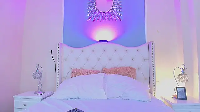 Ambar Collingg online show from 10/21/25, 03:57