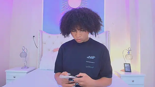 Ambar Collingg online show from 10/22/25, 01:44