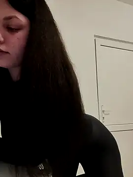 leeya lee online show from 01/21/25, 07:39