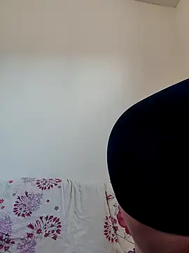 leeya lee online show from 02/21/25, 02:06