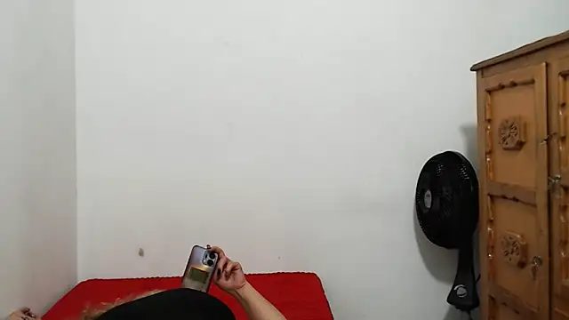 Snapshot of ariellth chatting on 03/18/26, 06:22 ariellth online show from 03/18/26, 06:22