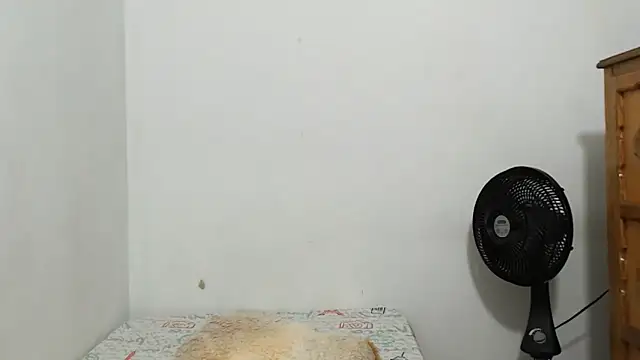 Snapshot of ariellth chatting on 04/15/26, 07:58 ariellth online show from 04/15/26, 07:58