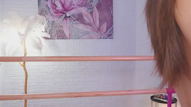 lylylovesyou online show from 03/18/25, 10:14