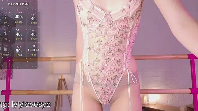 lylylovesyou online show from 06/21/26, 05:54