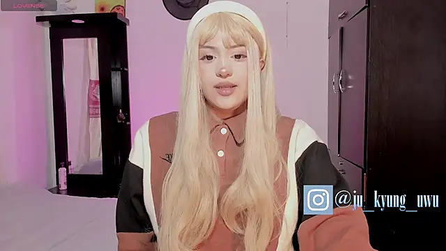 Ju Kyung online show from 12/19/24, 08:56