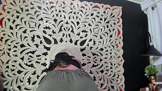 Mindy sweety online show from 12/22/25, 12:02