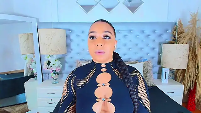 EileenBenzon online show from 02/15/26, 04:53